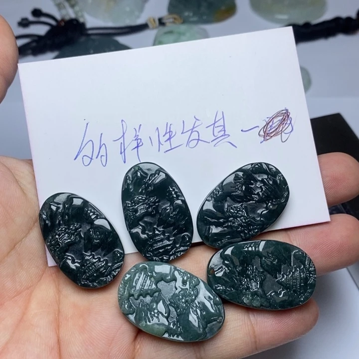颈饰未镶嵌翡翠翡翠