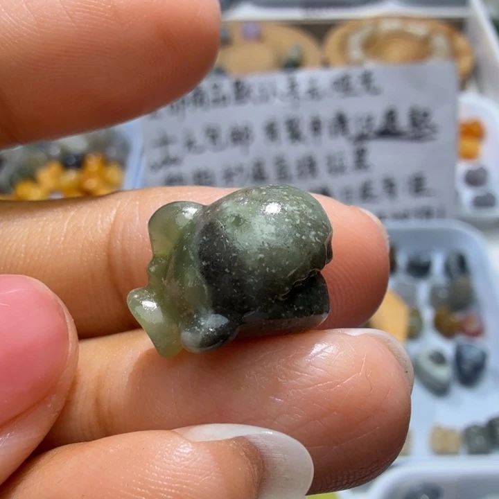 和田玉未镶嵌珠宝奇石