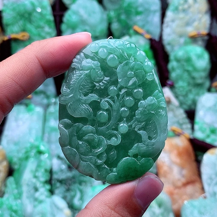 翡翠吊坠(不含链)未镶嵌