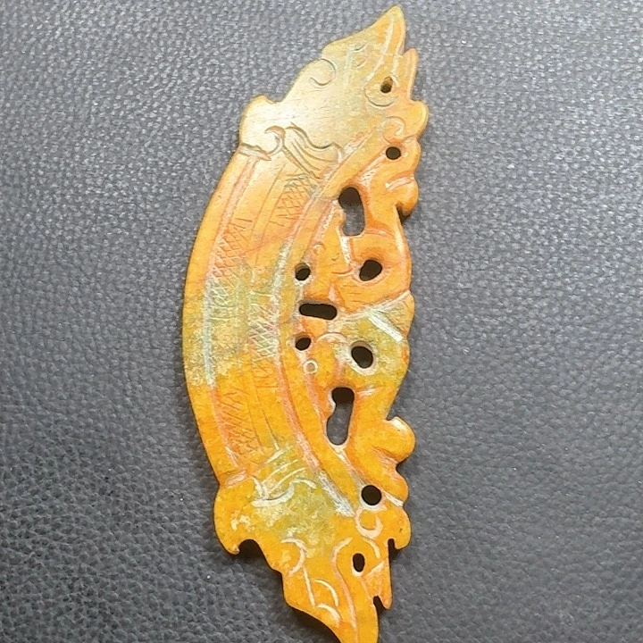 和田玉（糖玉）未镶嵌颈饰