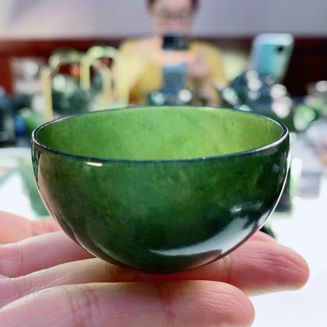 未镶嵌和田玉（青玉）摆件