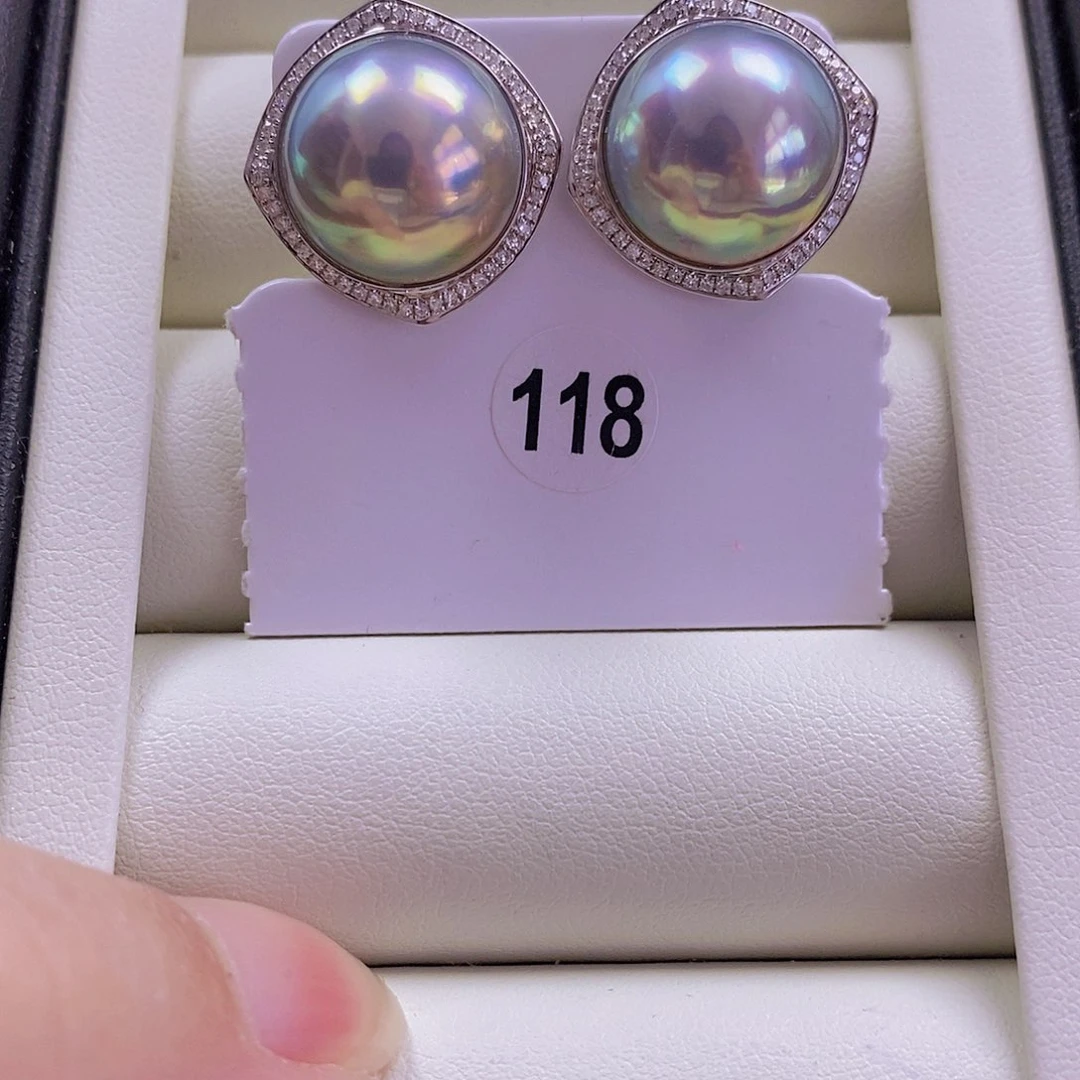 拼合珍珠（马贝珠）耳饰18K金镶嵌