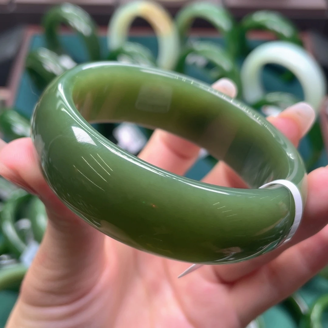 和田玉（碧玉）未镶嵌手镯5657