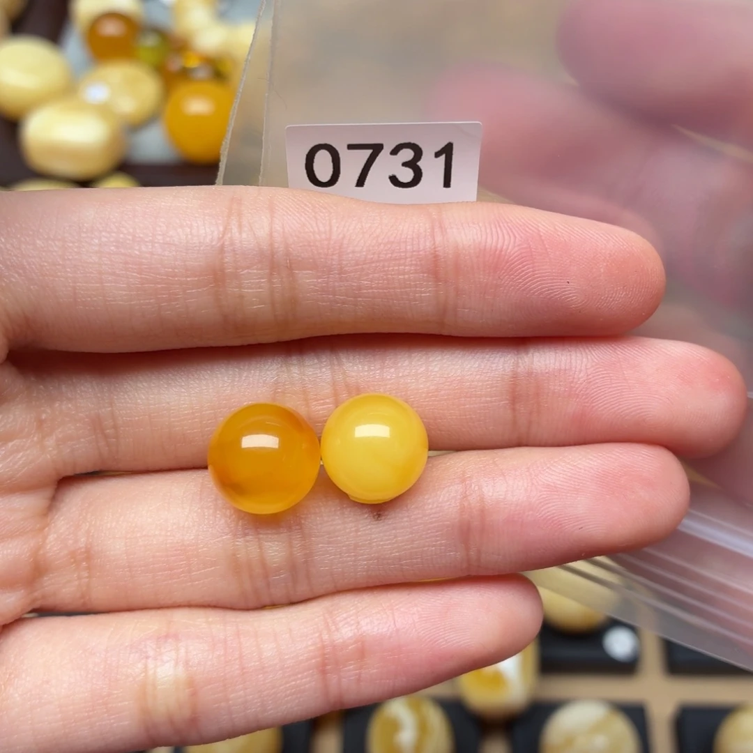 梦***方蜜蜡未镶嵌裸石蜜蜡微瑕