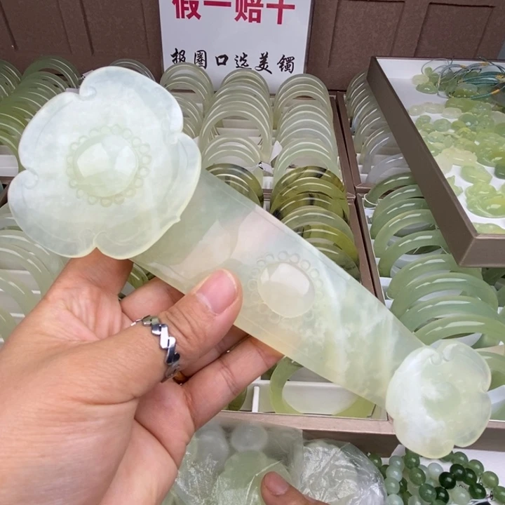 蛇纹石玉未镶嵌如意手把