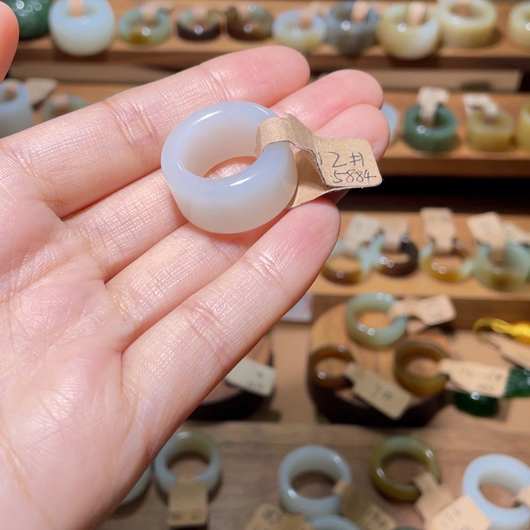 和田玉戒指未镶嵌?****?16.4