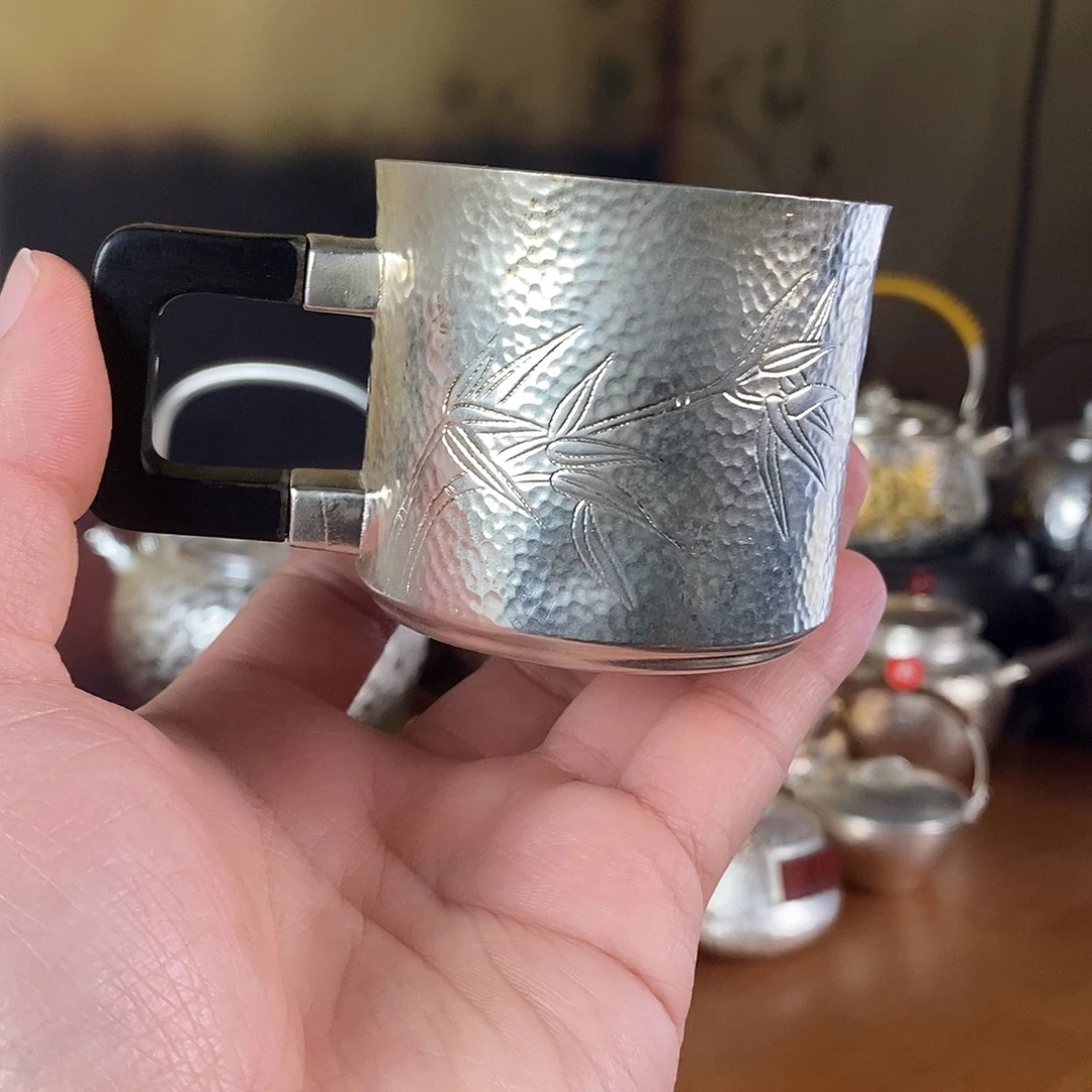 手工制作茶杯喝茶