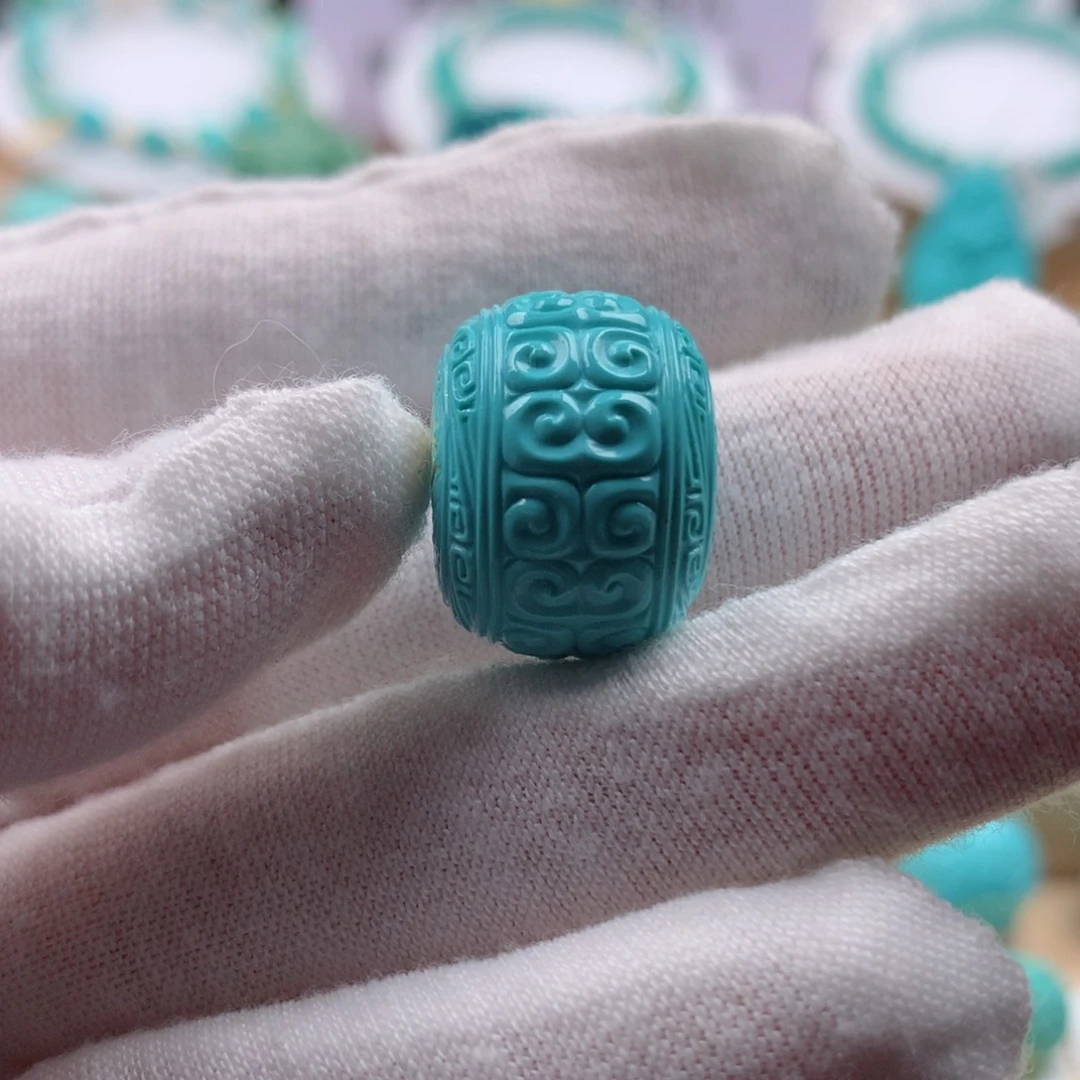 绿松石配饰未镶嵌