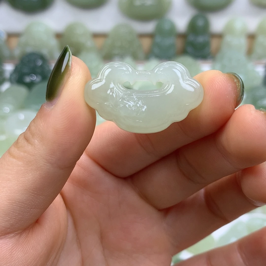 【闪购商品】颈饰未镶嵌和田玉