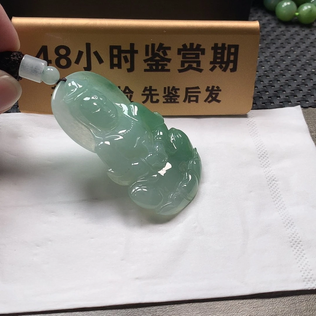 颈饰未镶嵌翡翠大观音