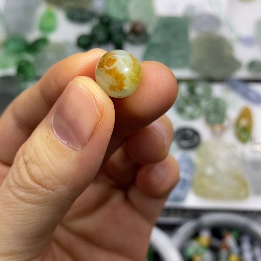 翡翠未镶嵌颈饰桂花珠