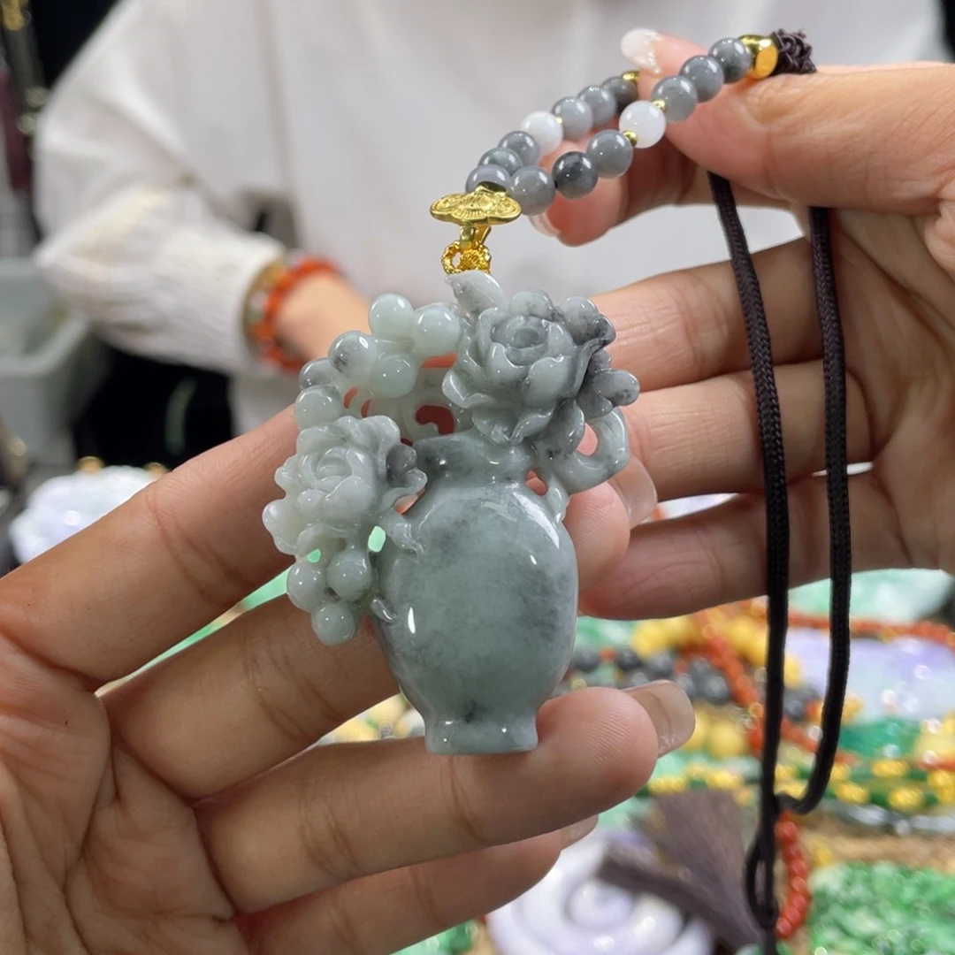 翡翠颈饰未镶嵌代编织