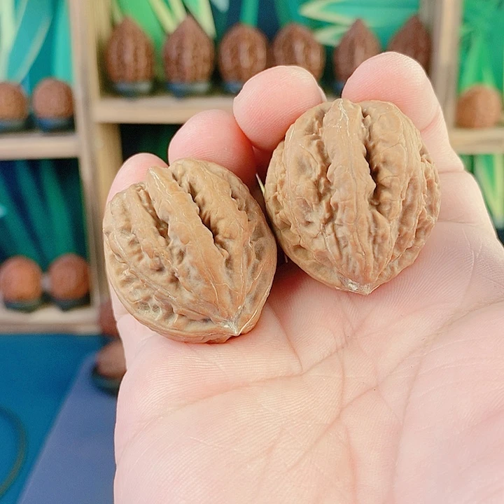 文玩核桃吊坠045十二罗汉36肚