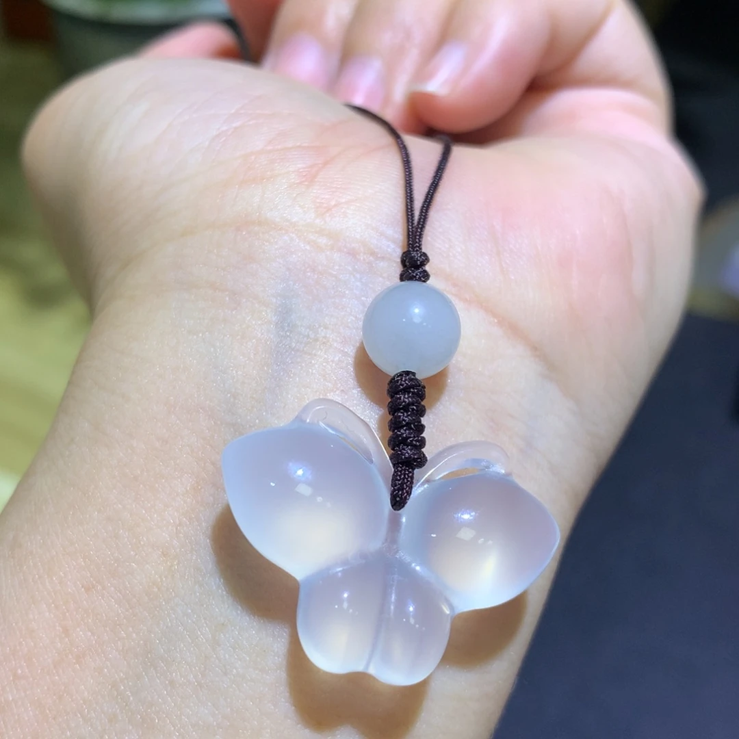 玛瑙/玉髓未镶嵌手镯白冰蝴蝶