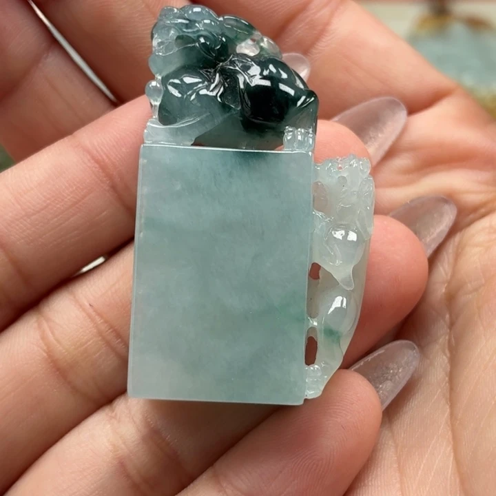 翡翠未镶嵌颈饰天然翡翠a货