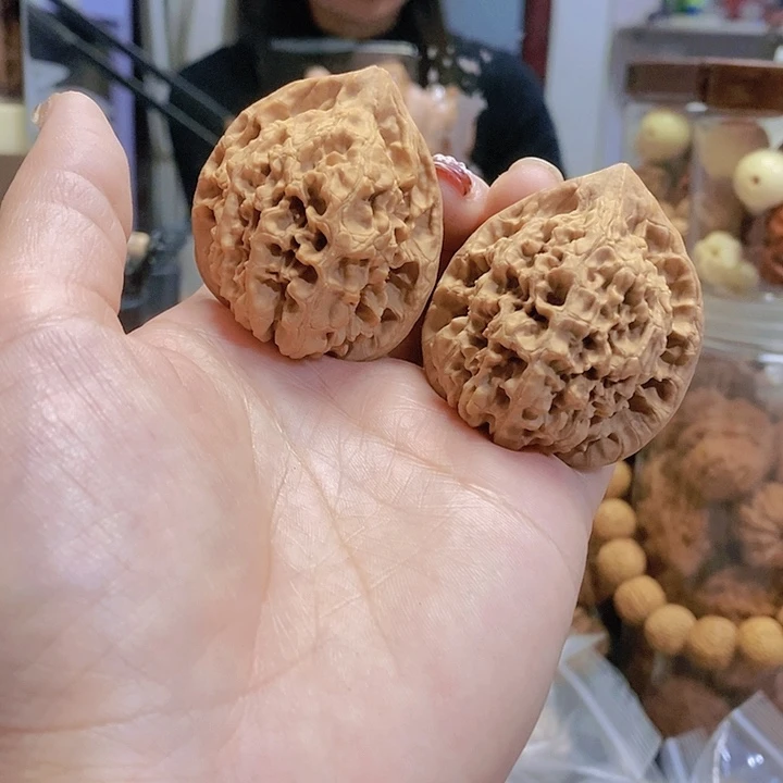 【闪购商品】文玩核桃把件42麒麟纹官帽