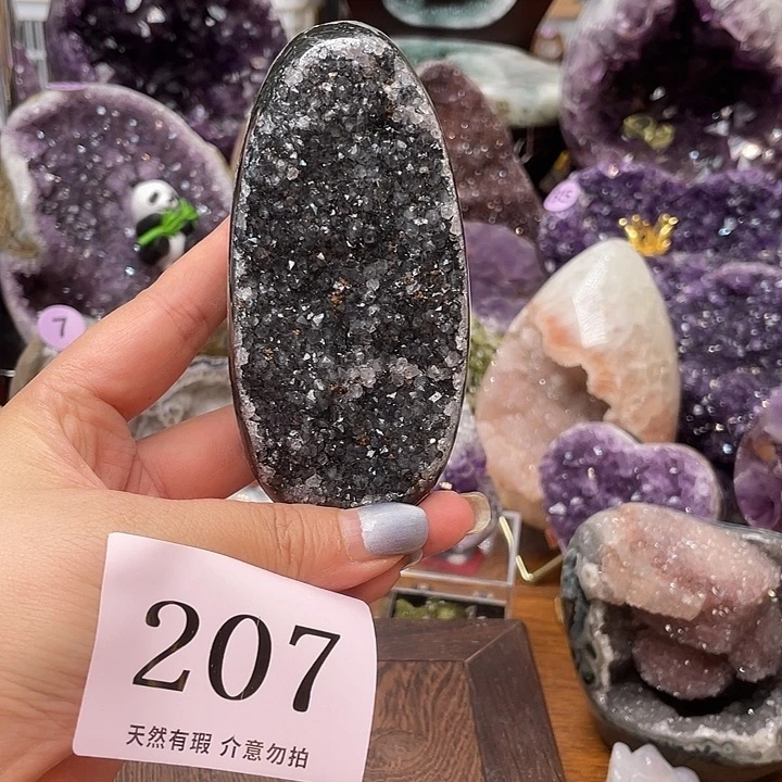 未镶嵌水晶大型摆件（非配饰）