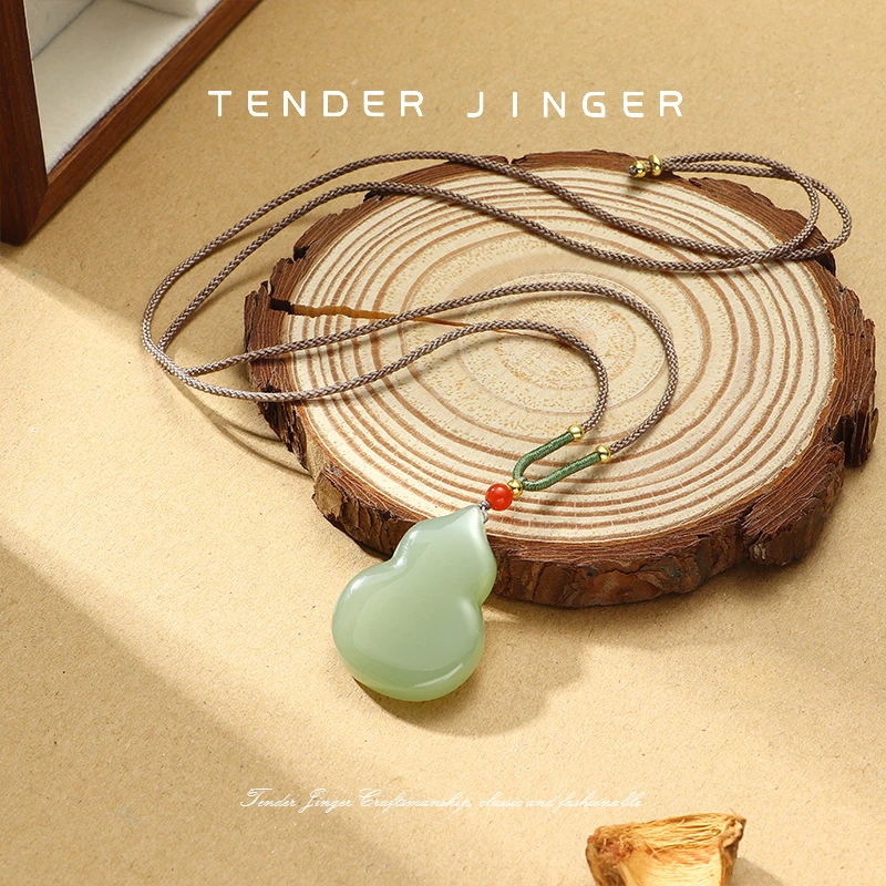 Tender Jinger 非金属合成锆石吊坠 25新款葫芦项链轻奢时尚