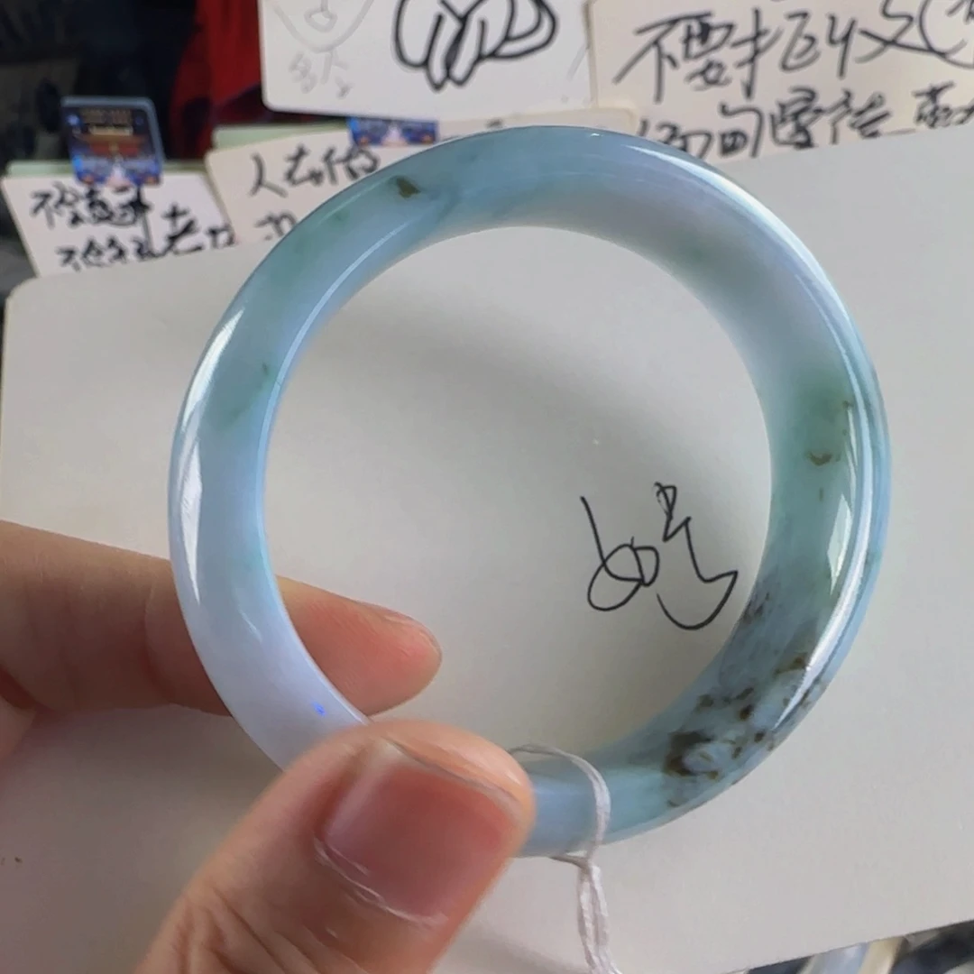 翡翠手镯未镶嵌老坑55