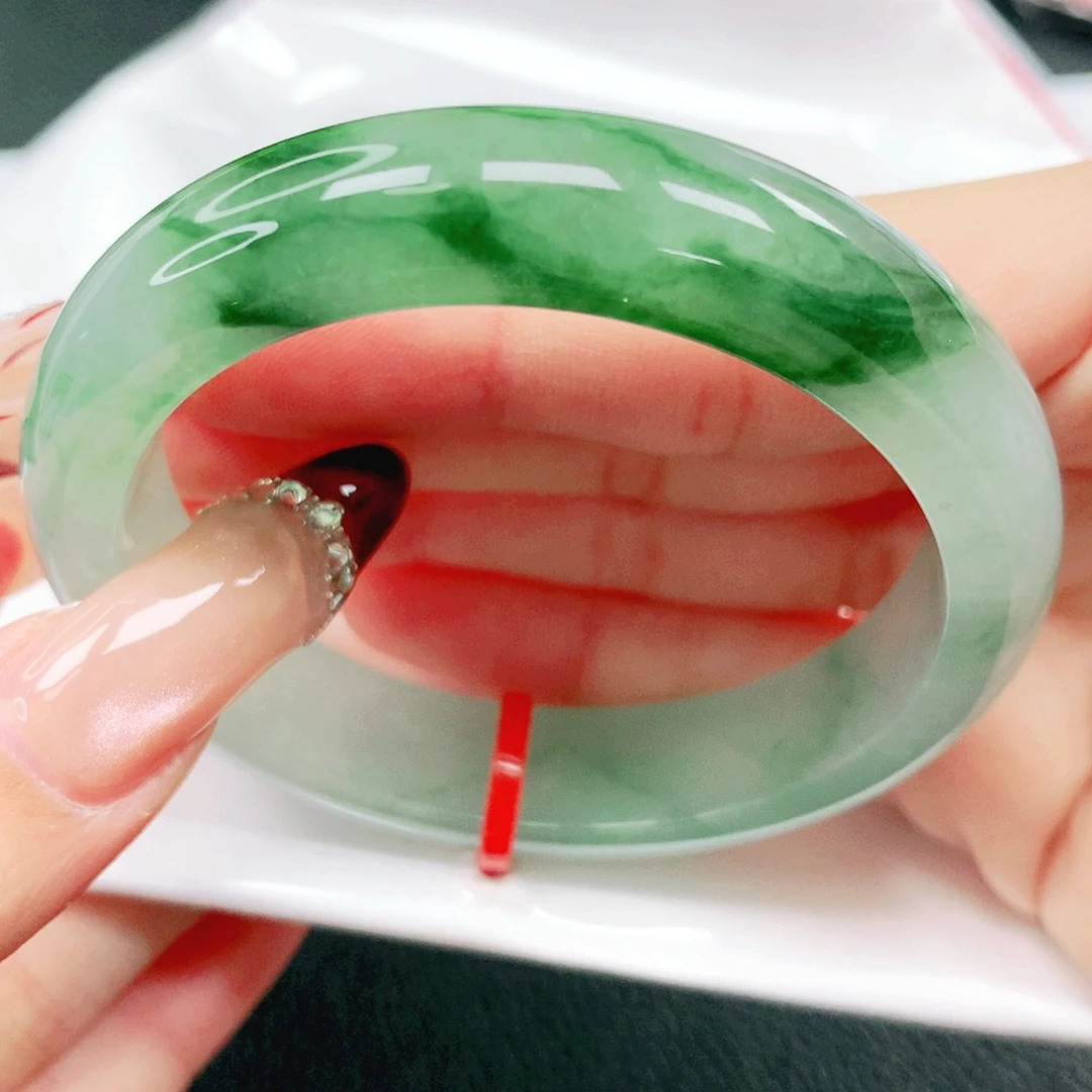 翡翠未镶嵌手镯5.3.54