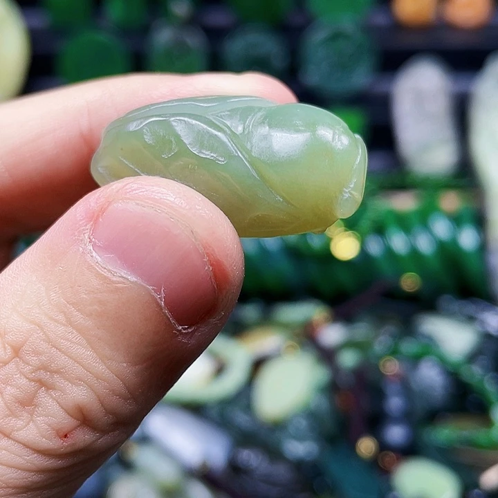 和田玉未镶嵌珠宝奇石