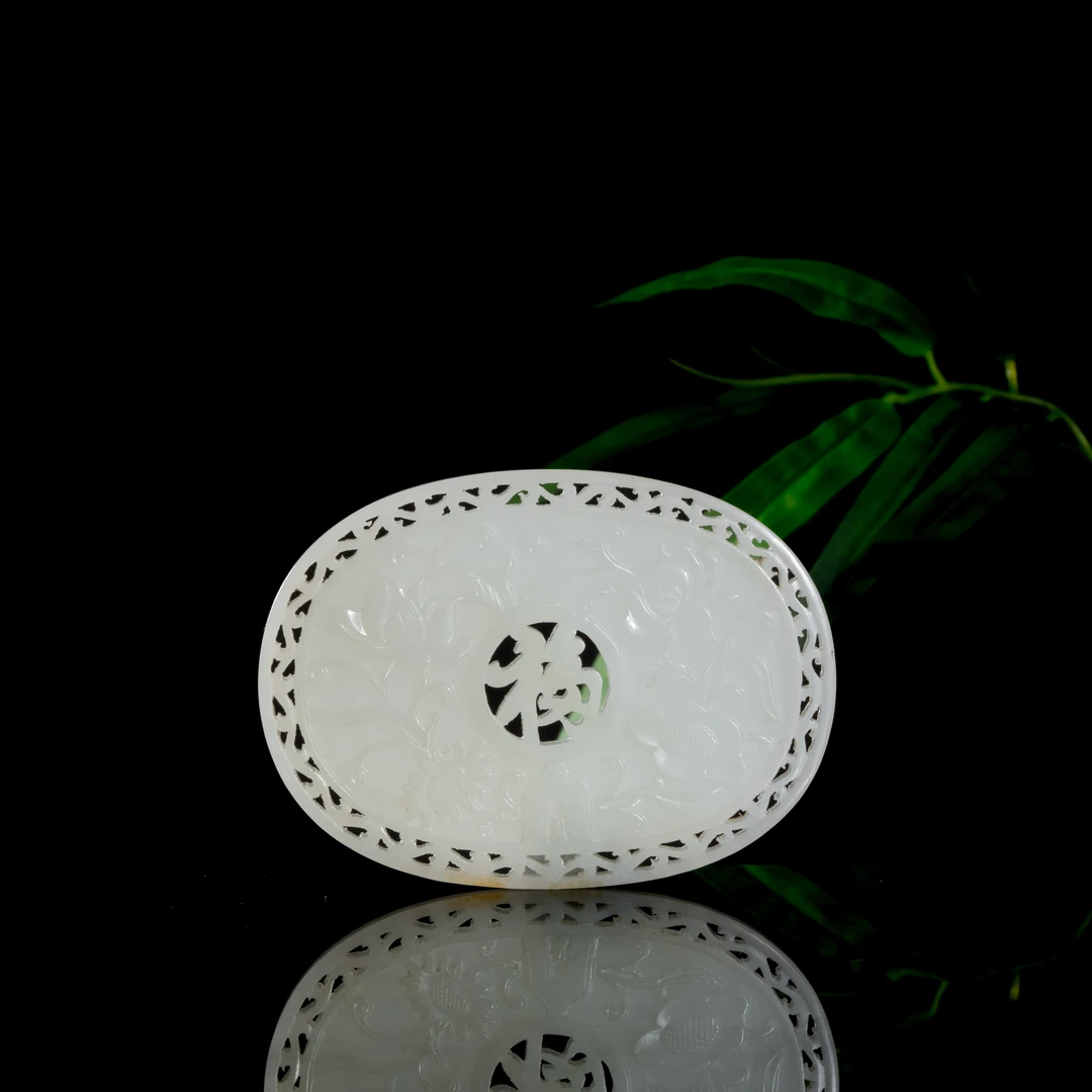 Lot24 和田玉挂件85.35g/十竹斋秋季拍卖1630618