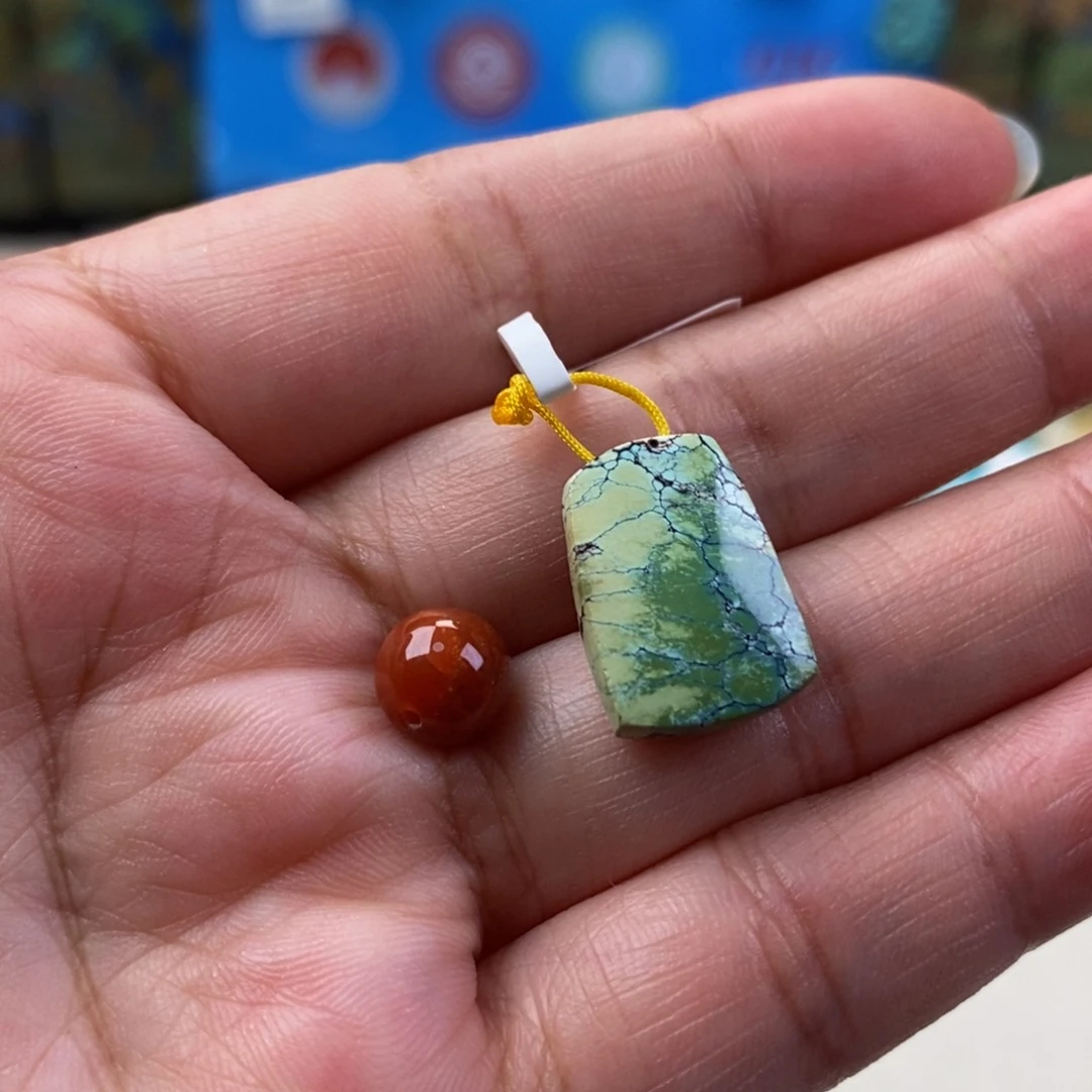 南红玛瑙未镶嵌珠宝奇石