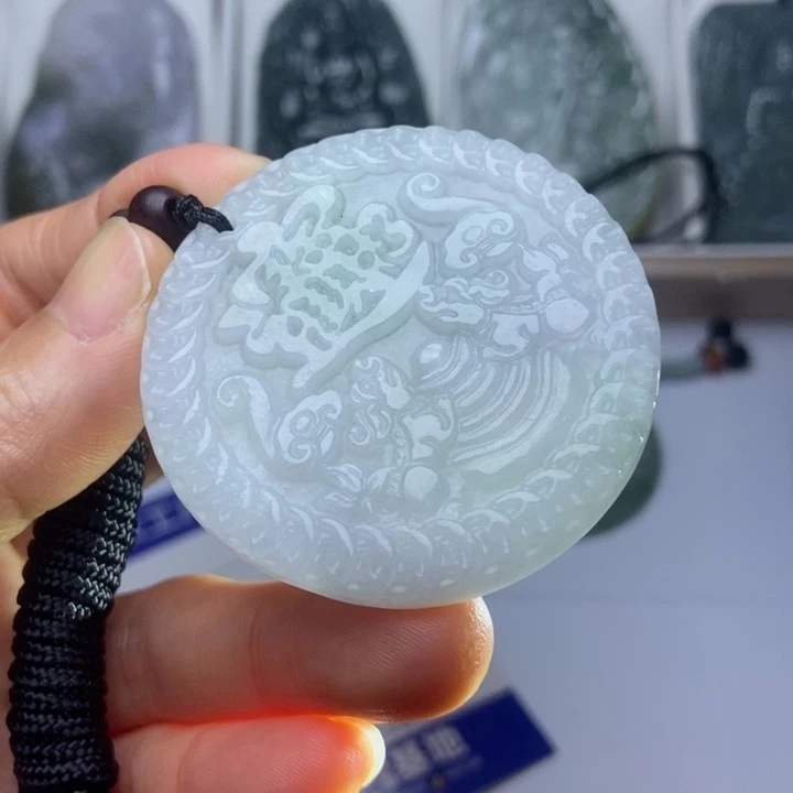 翡翠未镶嵌挂件翡翠