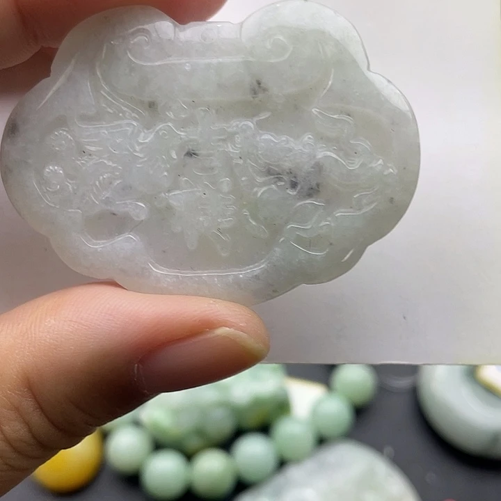 翡翠未镶嵌颈饰天然翡翠