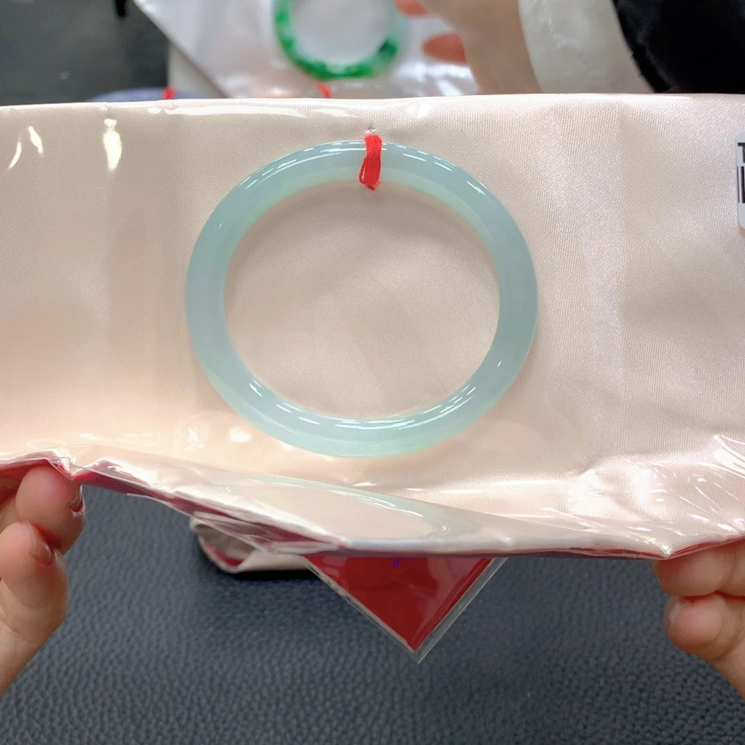 翡翠未镶嵌手镯9号