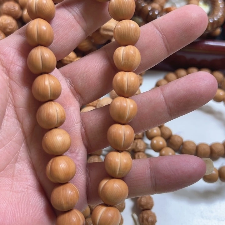 皮桃手持猴头核桃