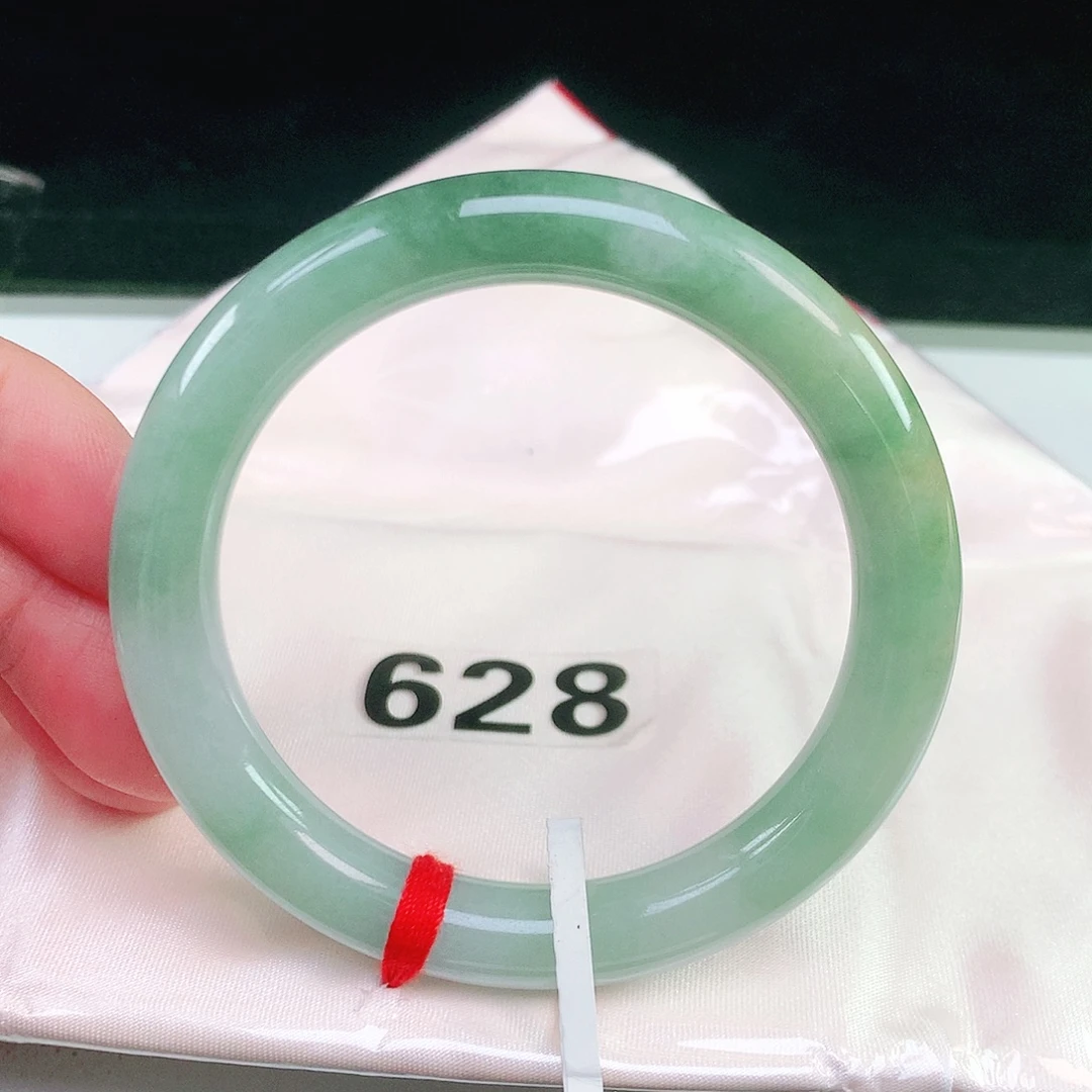 未镶嵌手镯（贵妃镯）翡翠628