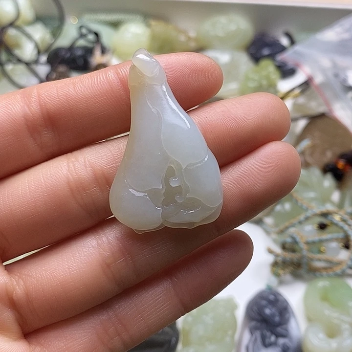 颈饰未镶嵌和田玉用****1