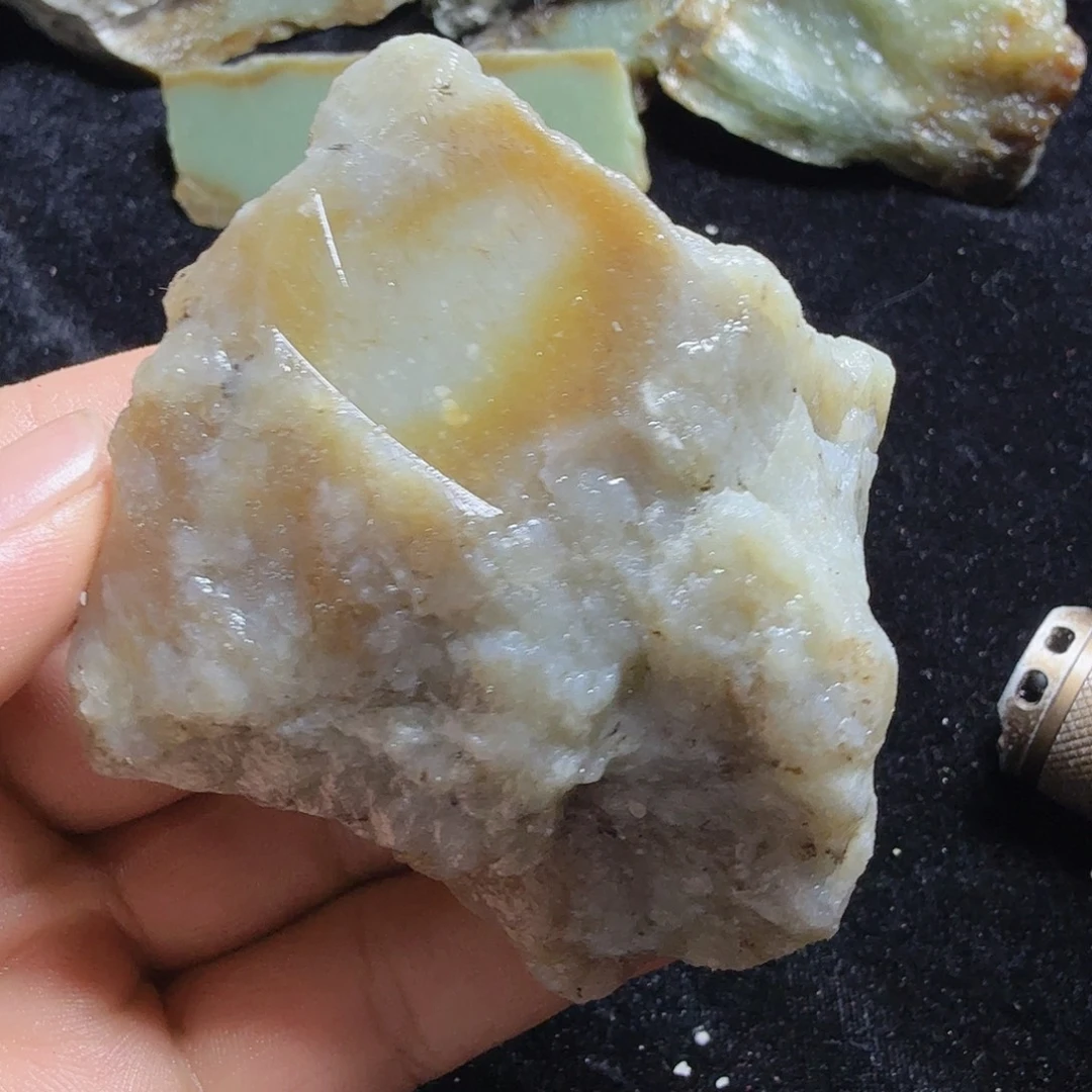 和田玉（糖玉）未镶嵌珠宝半成品