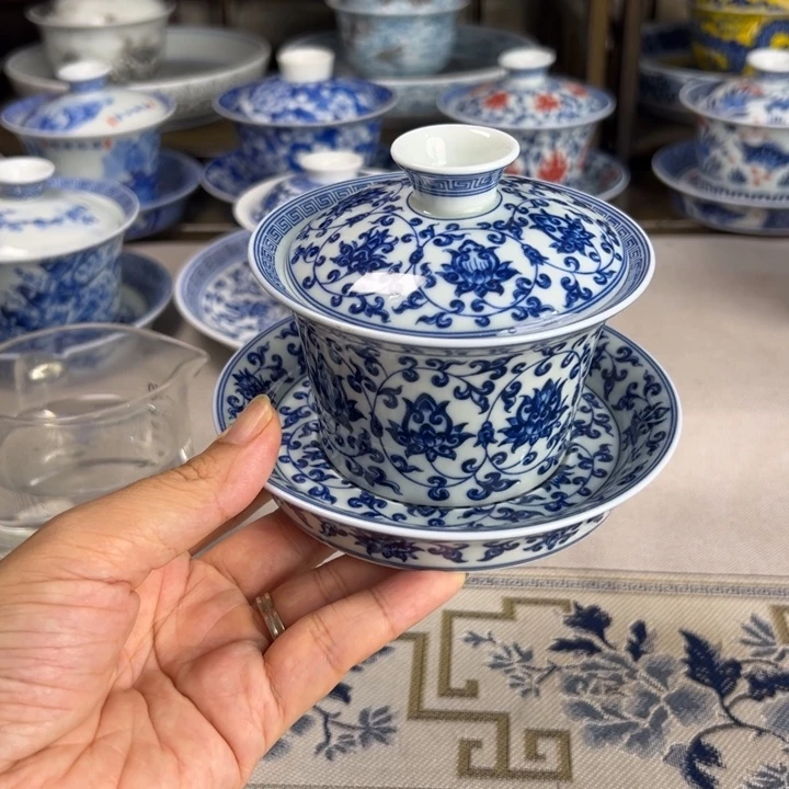 盖碗缠枝莲马蹄三才盖碗