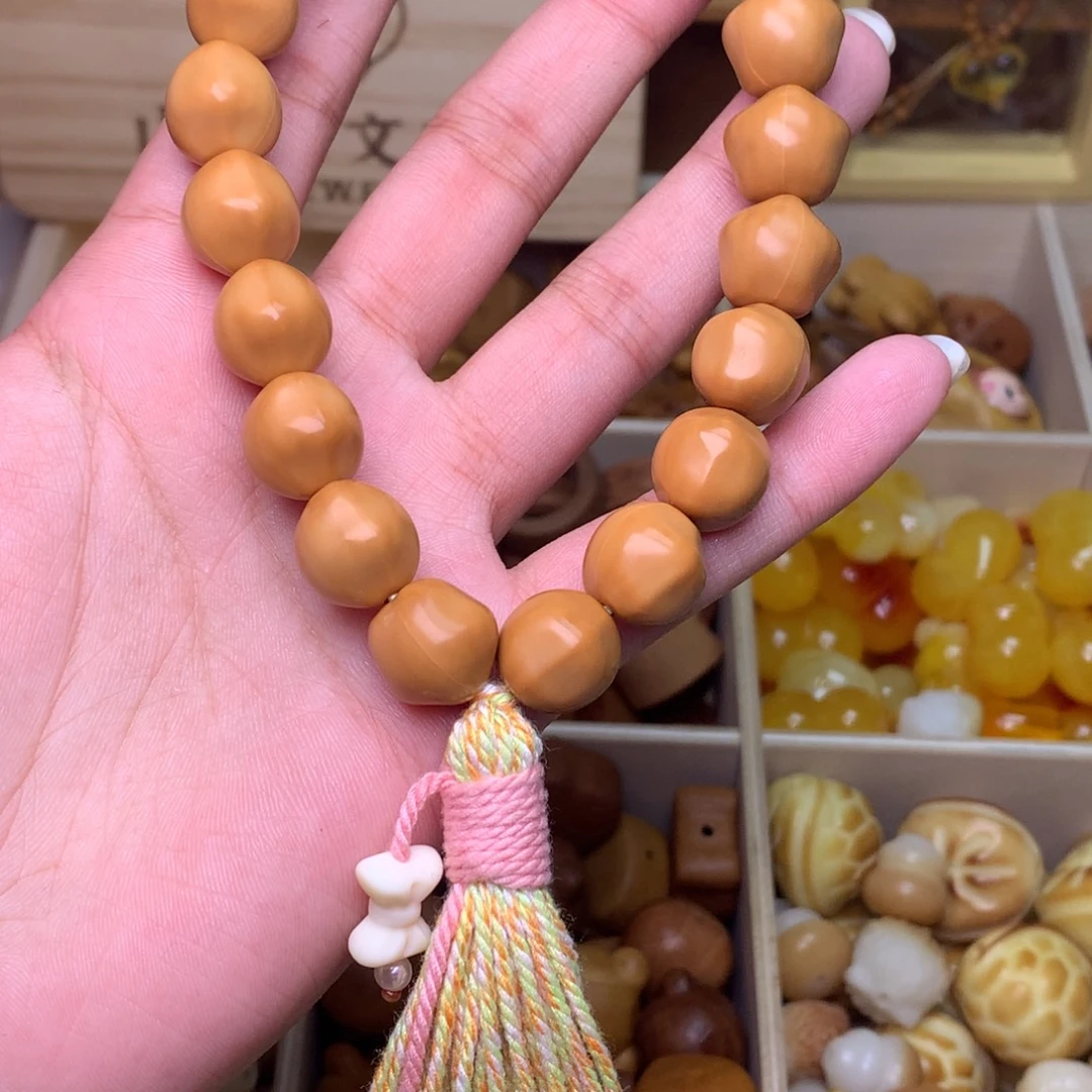 猴头核桃吊坠胖哒星手持