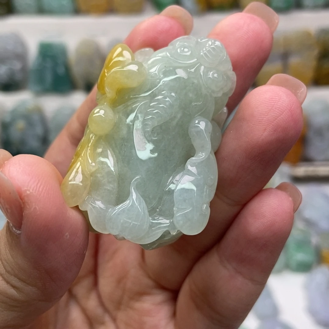 吊坠(赠链)未镶嵌翡翠