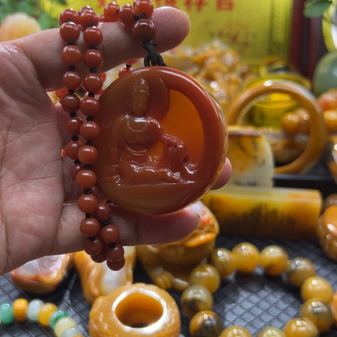 石英质玉未镶嵌颈饰