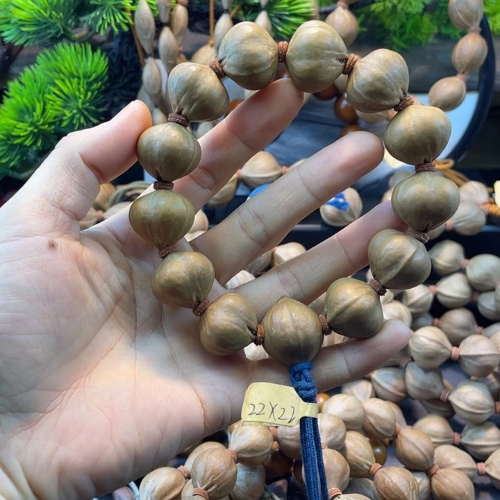 女***步橄榄核吊坠2222老料