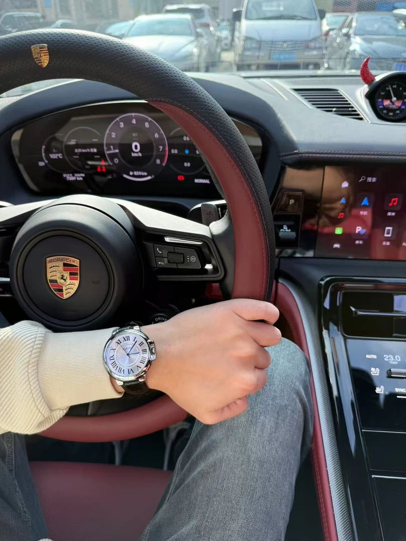 {专柜直发}高奢白盘潮流男士腕表