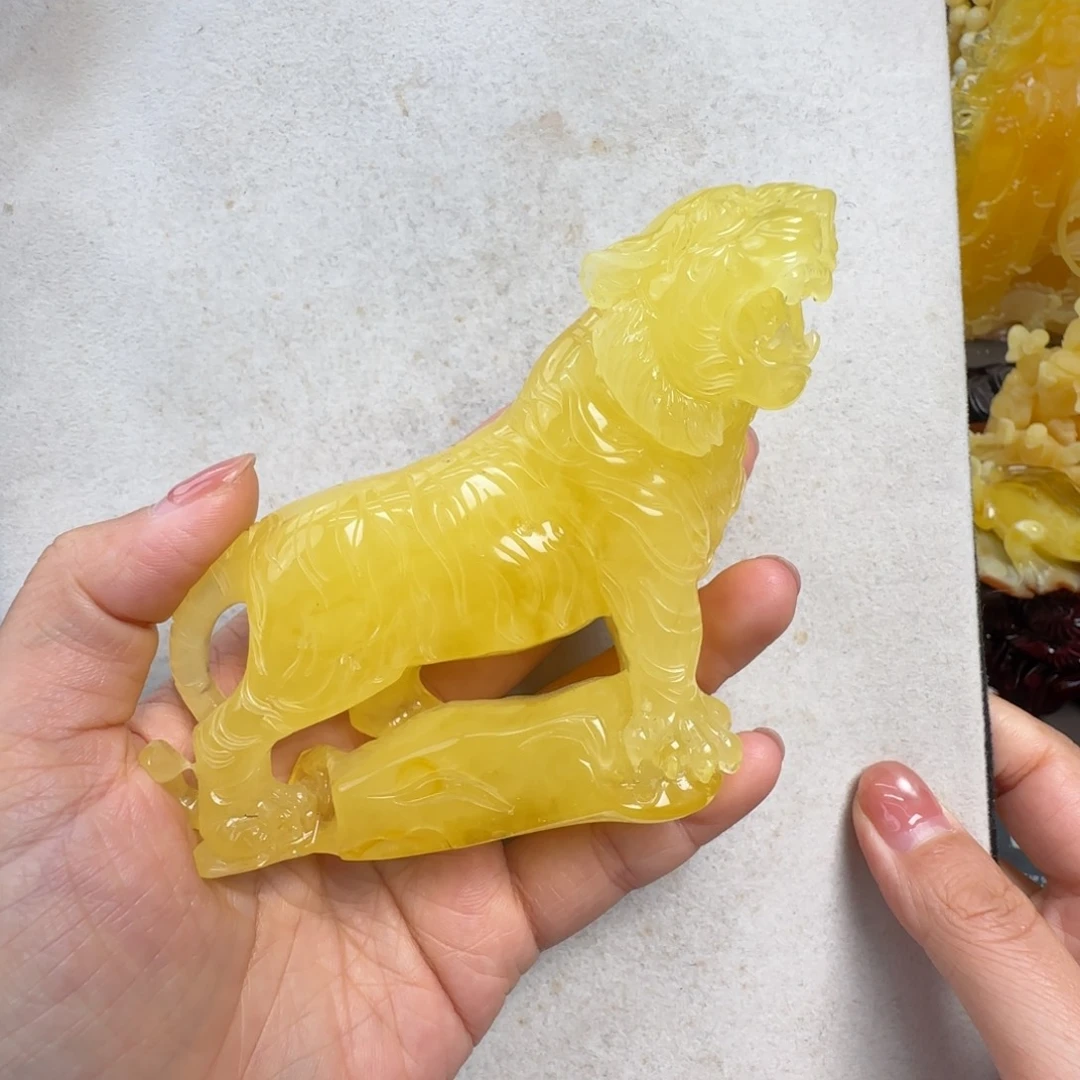 蜜蜡未镶嵌珠宝奇石