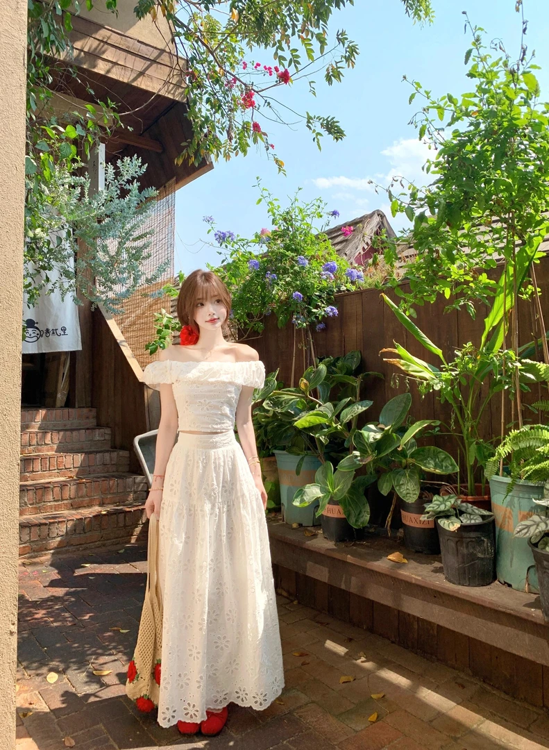 夏季少女风搭配一整套设计感一字肩设计上衣高腰半身裙显瘦两件套