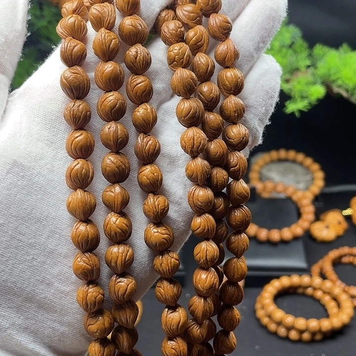 Z***z吊坠桃核秦岭龙纹桃核