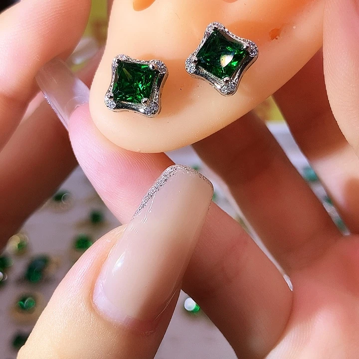 耳钉透辉石银S925镶嵌
