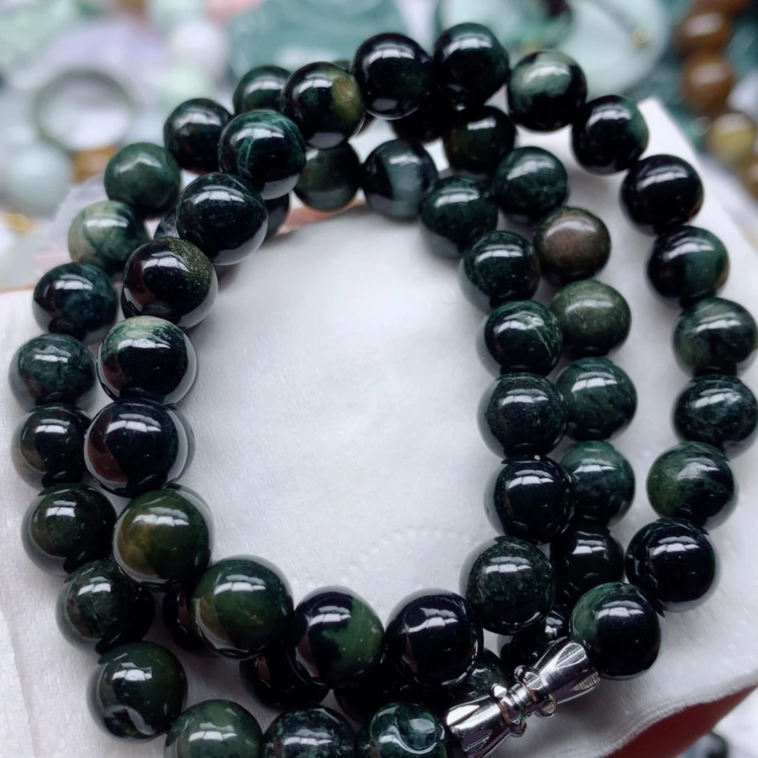 翡翠颈饰未镶嵌手串