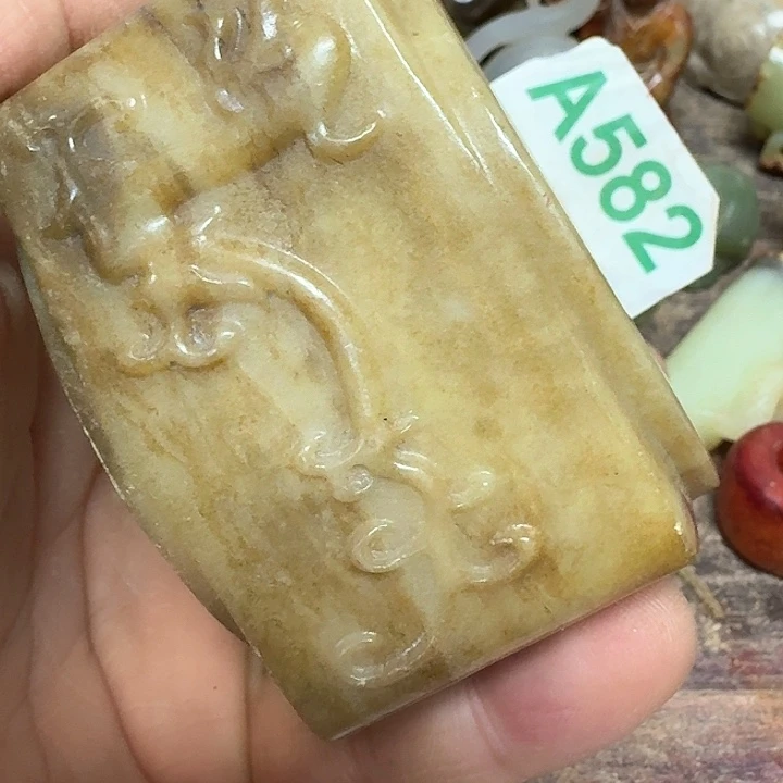 和田玉颈饰未镶嵌宋*玲