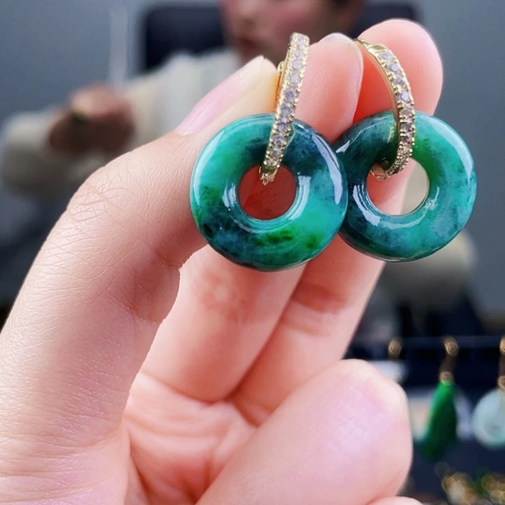 翡翠耳饰未镶嵌饰品