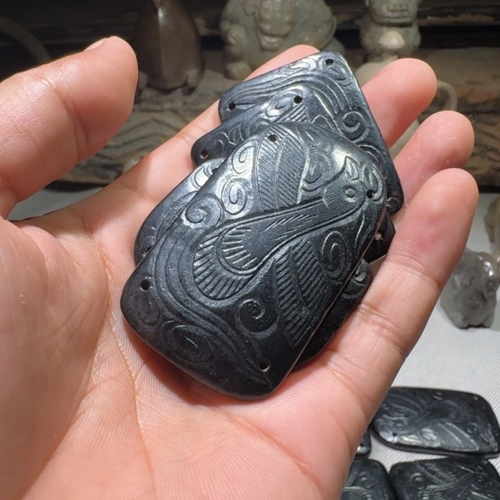 老***张和田玉（糖玉）未镶嵌挂件