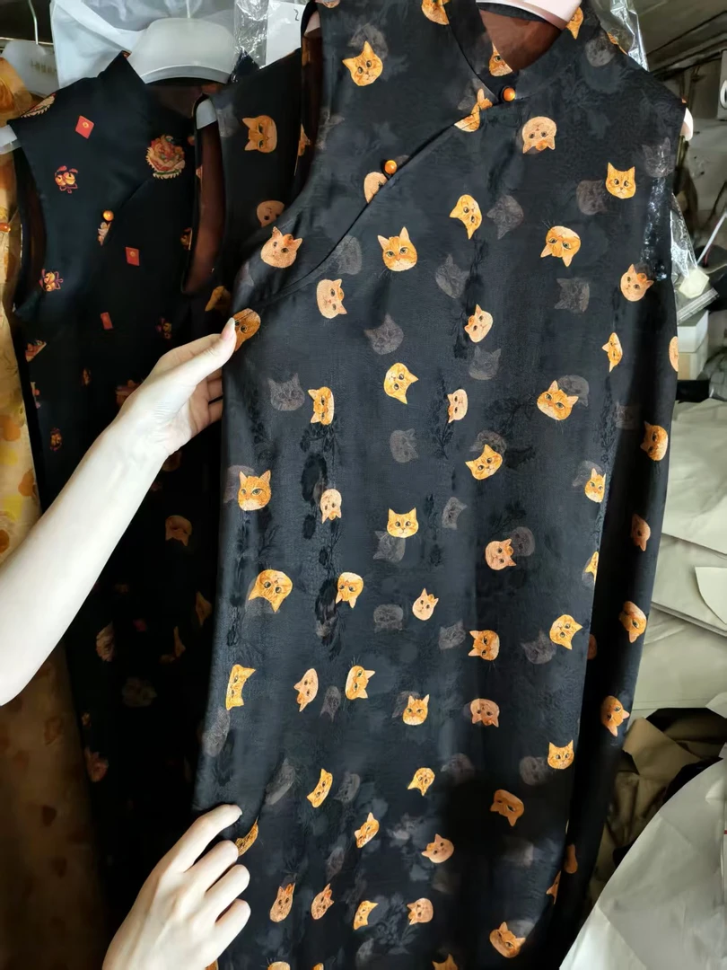 定制小猫咪无袖款（不含手工费，工期一个月）