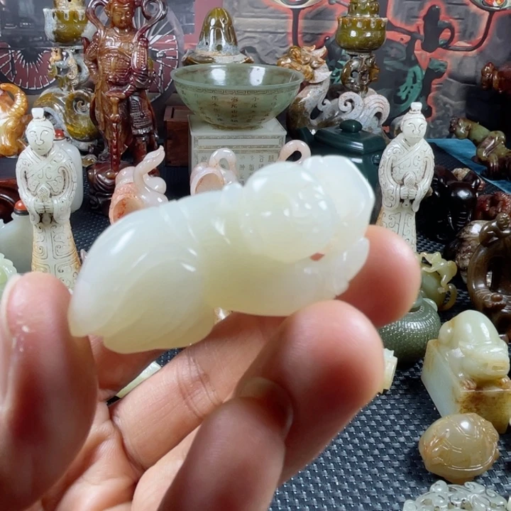 和田玉颈饰未镶嵌